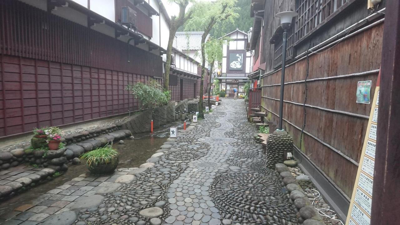 Hotel Yanaka No Taisuke à Gujō Extérieur photo